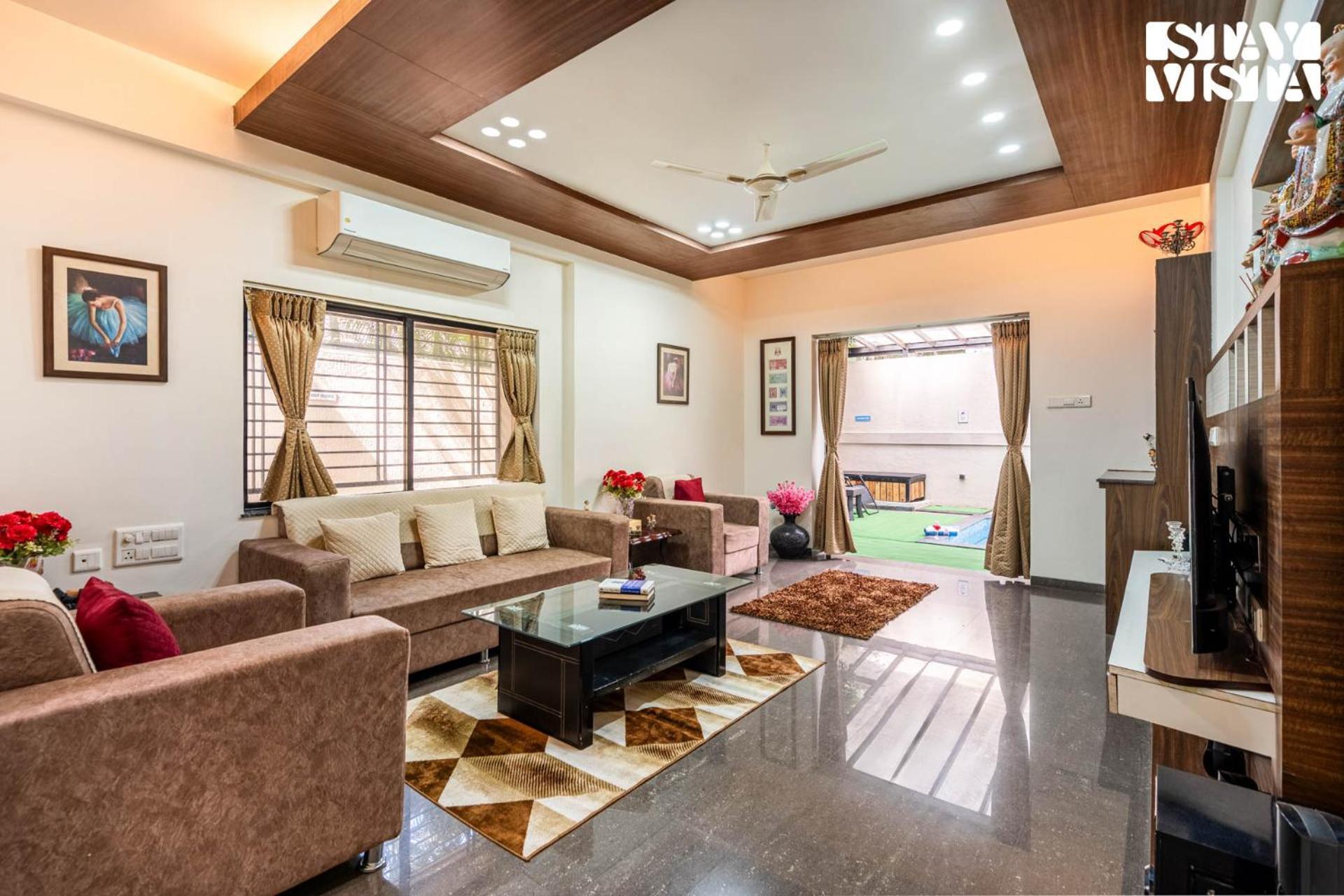 Serenity Meadows With Pool By Veo - Part Of Stayvista Nashik Ngoại thất bức ảnh